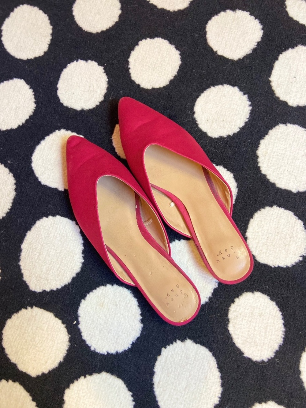 A new day Barbiecore Satin Pointed Toe Mules Hot Pink Flats Shoe Women’s Size 8